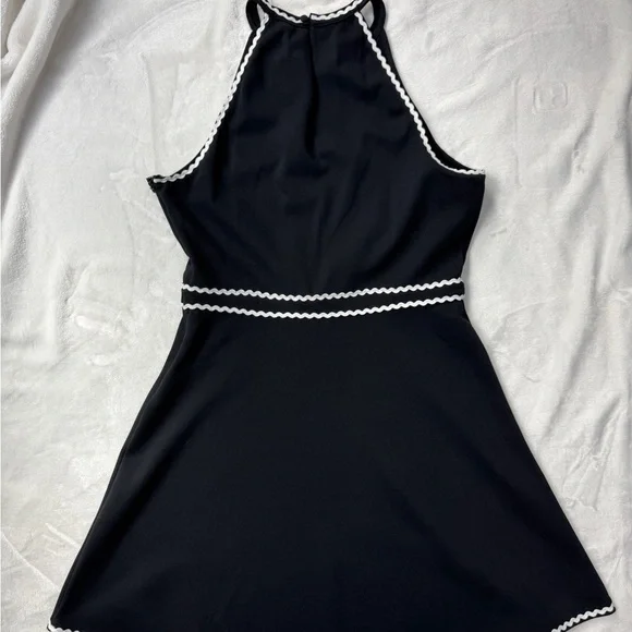 🍒SOLD🍒 NWT Hillhouse “The Billie Dress” - Picture 4 of 8